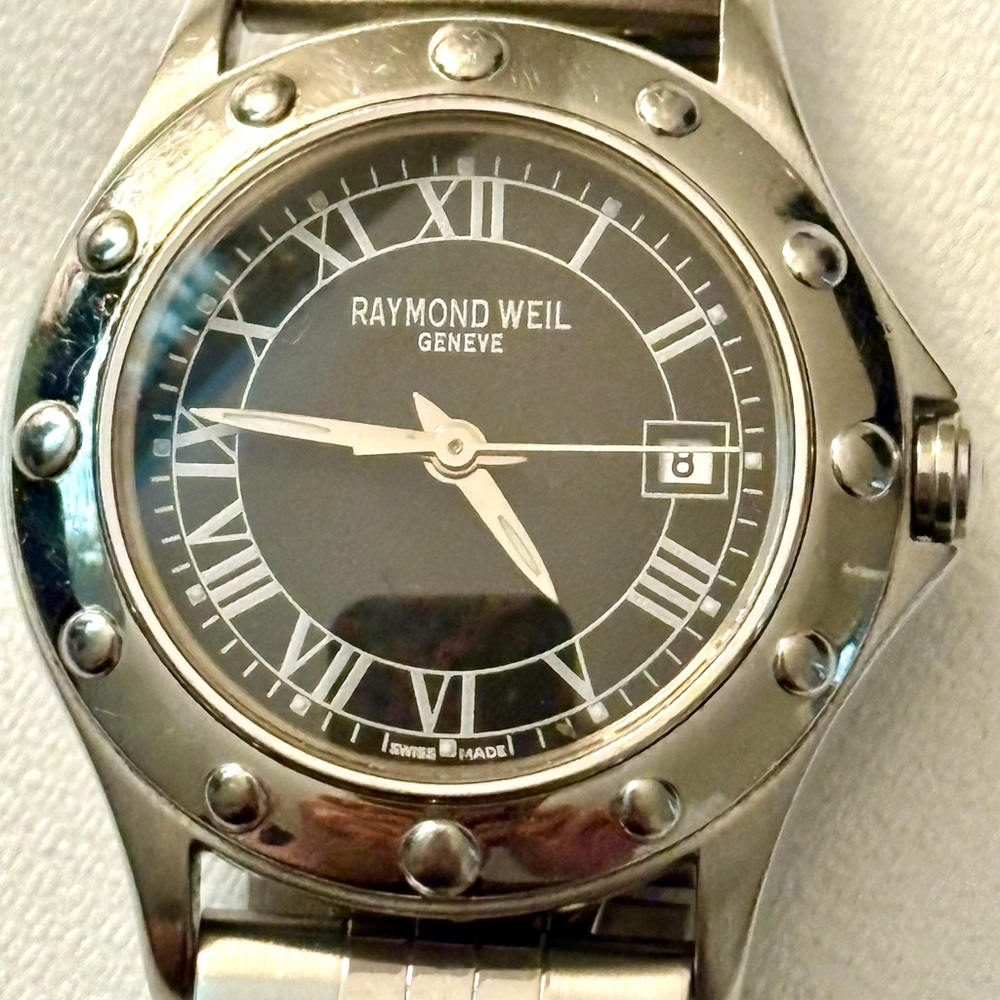 RAYMOND WEIL “Tango” 5390 Women’s Wristwatch, Preowned, Excellent Condition!